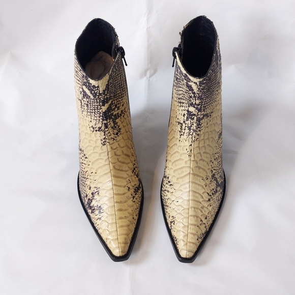 🆕🌿FREE PEOPLE JEFFREY CAMPBELL BOOTIES🌿 - Picture 7 of 16